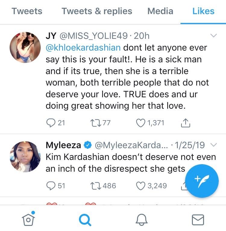 Khloe Kardashian, Twitter